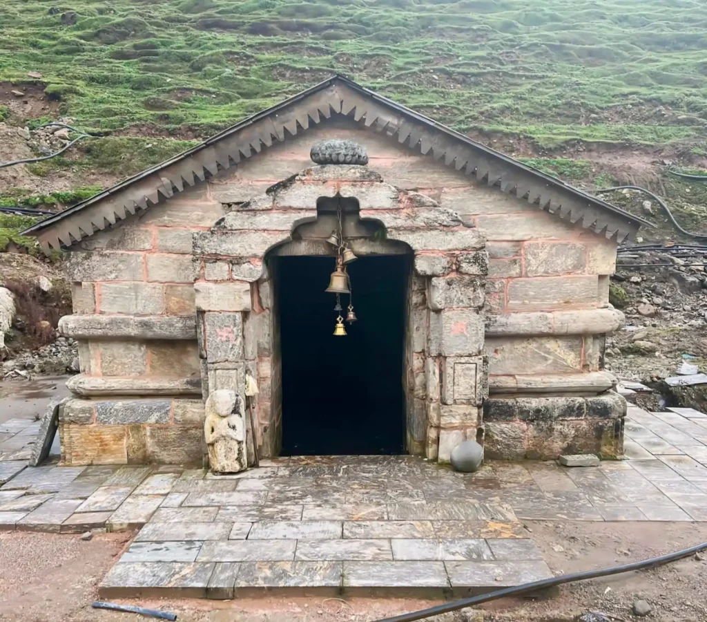 Retas Kund near Kedarnath Temple sacred water tank